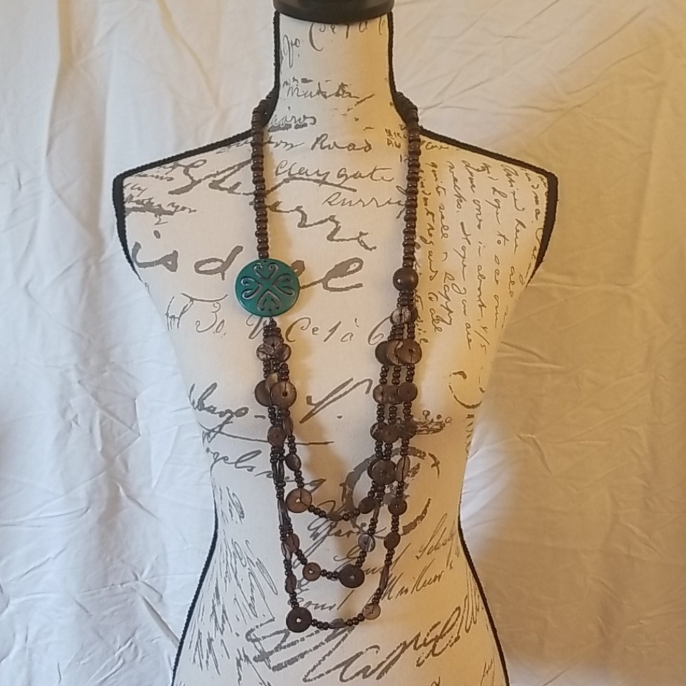 2/$6 NWOT Women's Wooden Necklace & Earring Set